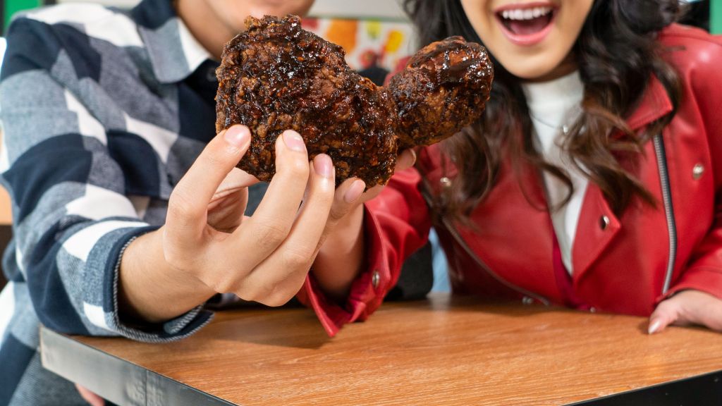 Rekomendasi Kuliner Pedas Bertema Kemerdekaan, Rempahnya Berasa Banget Moms!