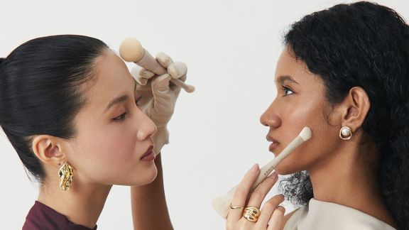Kuas Makeup Jadi Fashion Statement, Aeris Rilis Koleksi Dual-Sided!