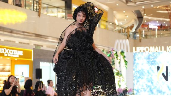 Desainer Muda Nandio Suguhkan Resurrection di Lippo Mall Kemang