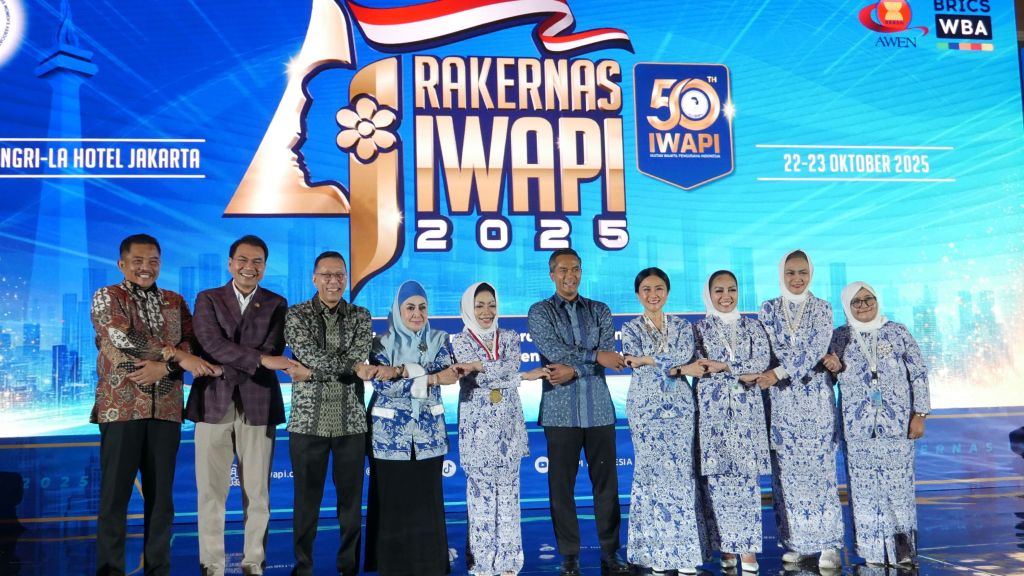 64% UMKM Digerakkan Perempuan, IWAPI Dorong Ekonomi Inklusif!