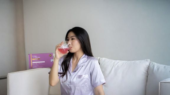Perempuan Makin Cari Perawatan Praktis, White On Me Rilis HI-COLLAME
