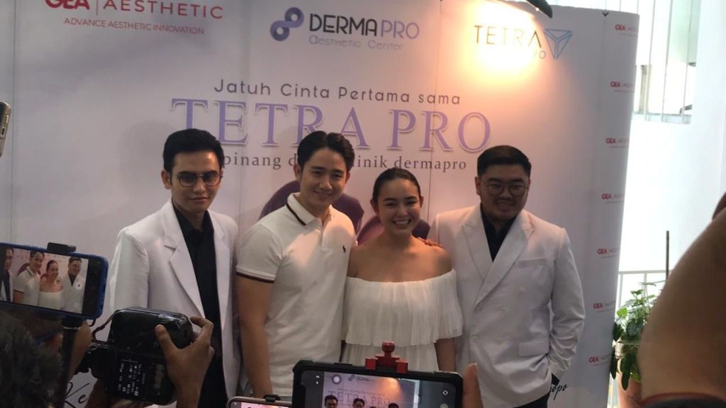 Amanda Manopo dan Kenny Austin Coba Tetra Pro, Langsung Jatuh Cinta!