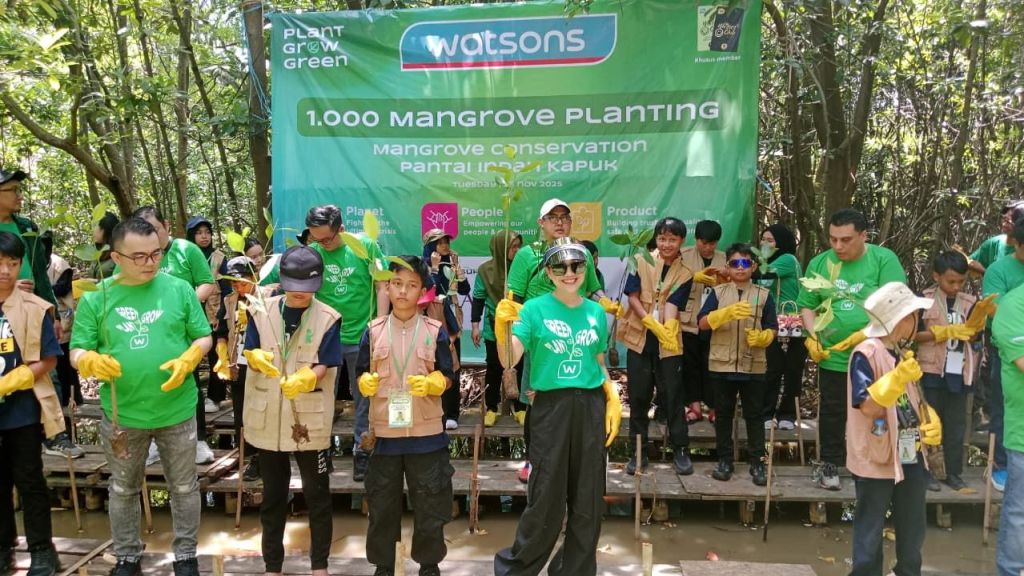 Tanam 1.000 Mangrove di PIK, Watsons Komitmen terhadap Sustainability