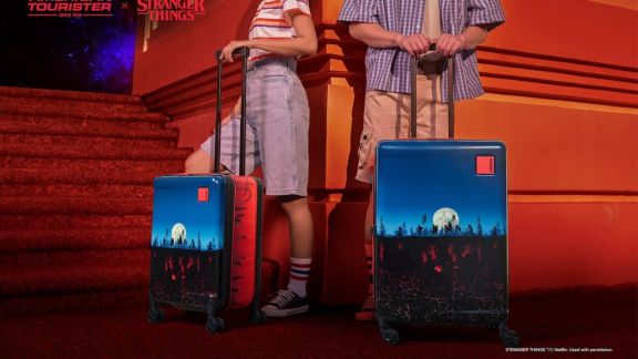 Koper Stranger Things Diluncurkan, Beauty Siap Travel ke Hawkins?