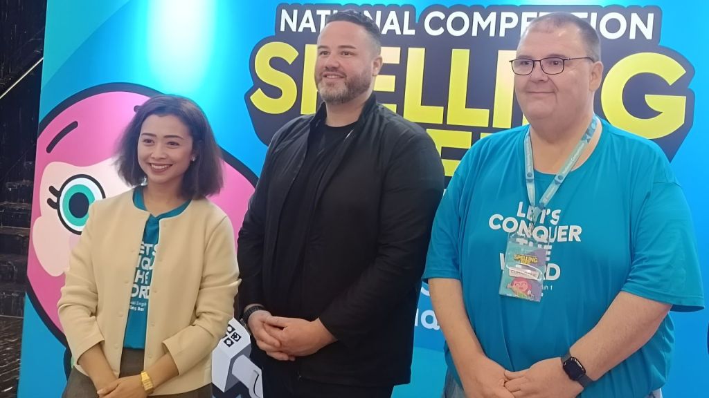 ‎ ‎‘Spelling Bee’ ke-18 Tandai Era Baru English 1 dengan Pengakuan Puspresnas