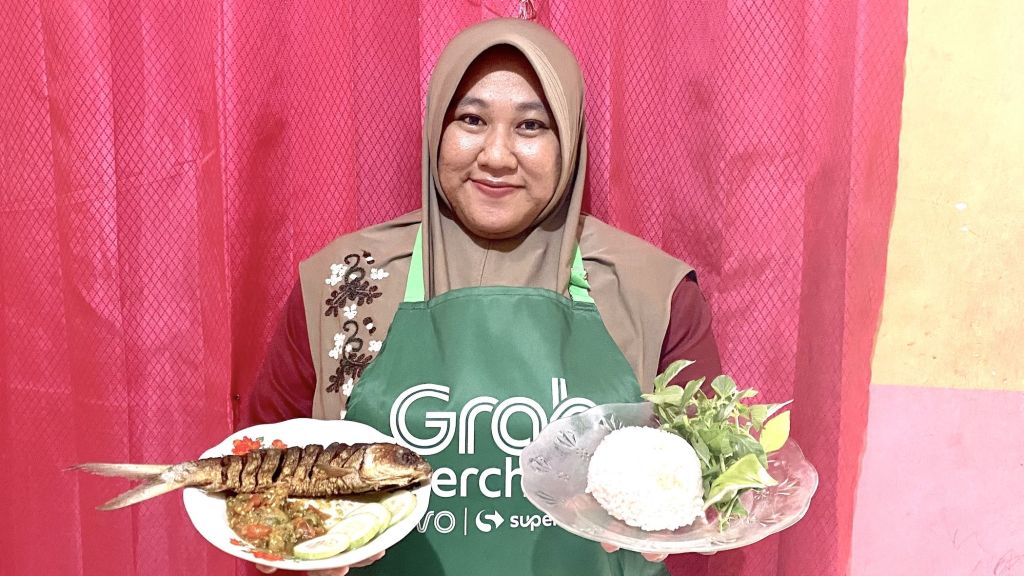 Perempuan Berdaya di Balik Grab: Intip Yuk Kisah Mak Netty hingga Ibu Fitri