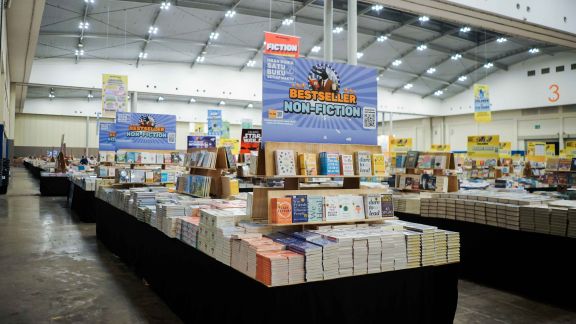Midnight Shopping Buku, BBW Jakarta Buka 24 Jam Nih!