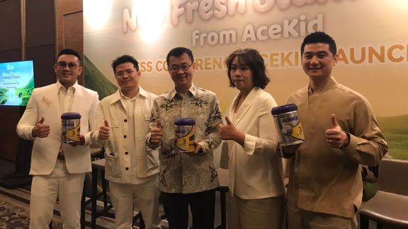Susu Formula Premium AceKid Hadir, Dokter Ingatkan Pentingnya Cek Komposisi Susu