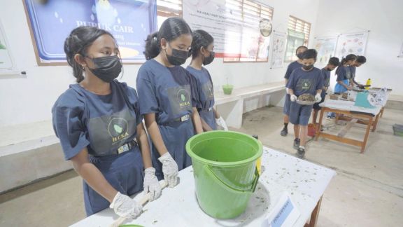 Berawal dari Limbah Kulit Pisang, SMP di Perbatasan Indonesia-Timor Leste Raih Juara AIA Healthiest Schools 2026