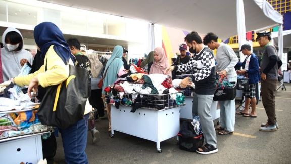Bukan Sekadar Donasi, UNIQLO Beri Kesempatan Keluarga Memilih Pakaian Sesuai Kebutuhan Melalui RE.UNIQLO Community Day