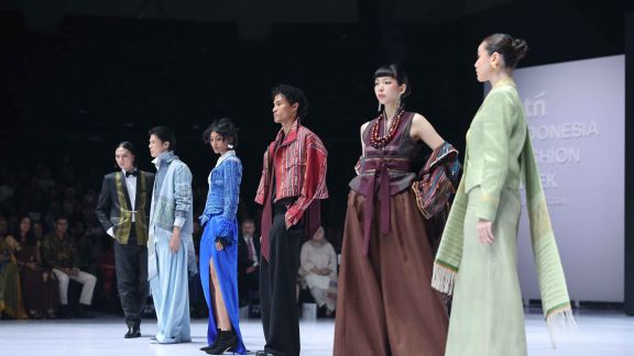 Tradisi ke Runway, BTN IFW 2026 Angkat Ulos Jadi Inspirasi Fashion Masa Kini
