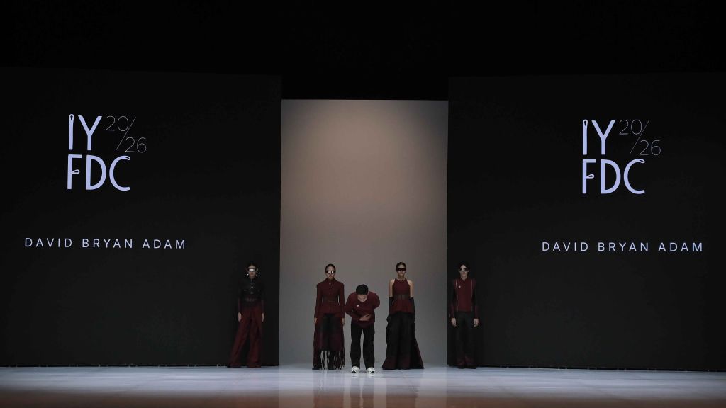 Karier Berbelok ke Fashion, Arsitek Ini Raih Prestasi di IFW 2026