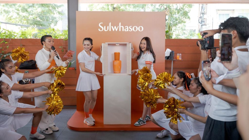 Tak Cuma Segarkan Wajah, Facial Mist Kini Jadi Andalan Lho Beauty!