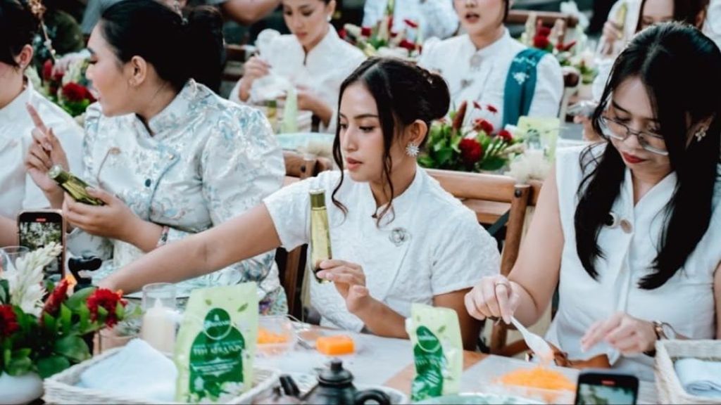 Purbasari Angkat Kembali Tradisi Lulur Keraton untuk Temani Momen Self-CareAngkat Kembali Tradisi Lulur Keraton untuk Temani Momen Self-Care