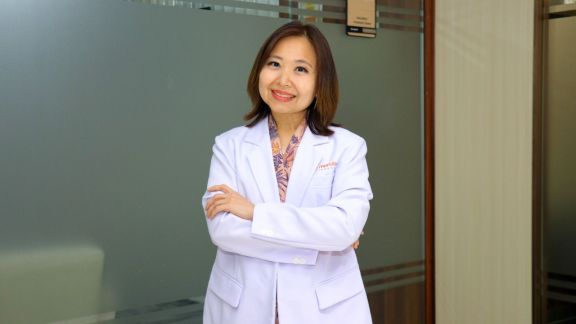 Tak Hanya Soal Medis, dr. Bee Hadir Dampingi Perjalanan Perempuan Menuju Kehamilan