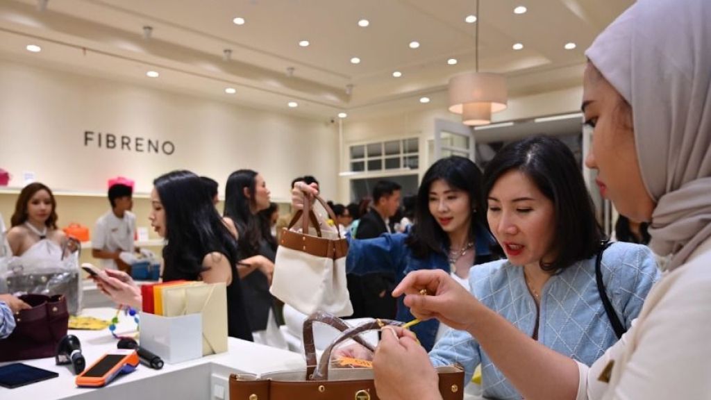 Dari Seoul ke Jakarta, FIBRENO Bawa 'Color for Life' ke Dunia Fashion Indonesia