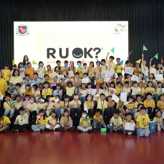 Satu Pertanyaan Ini Bisa Buka Percakapan dengan Anak, Bisa Bikin Lebih Dekat Lho Moms!