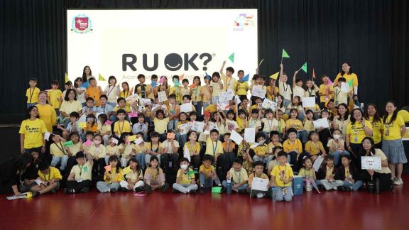 Satu Pertanyaan Ini Bisa Buka Percakapan dengan Anak, Bisa Bikin Lebih Dekat Lho Moms!