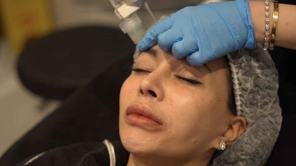 Cantik Tanpa Banyak Cuti? Bisa Banget! Ini Tren Kecantikan Minim Downtime