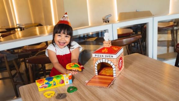 Pizza Hut Gandeng Play-Doh, Ide Seru untuk Isi Quality Time Bareng Anak, Moms Tertarik?