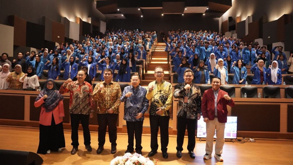 Warta Ekonomi dan LPS Gelar Seminar Penguatan Literasi Keuangan di Universitas Pamulang