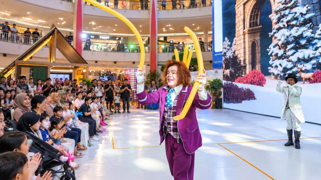 Cari Aktivitas Akhir Pekan Bersama Keluarga Mom? Pertunjukan Akrobatik hingga Interaksi Satwa Bisa Jadi Pilihan, Ini Rekomendasinya!
