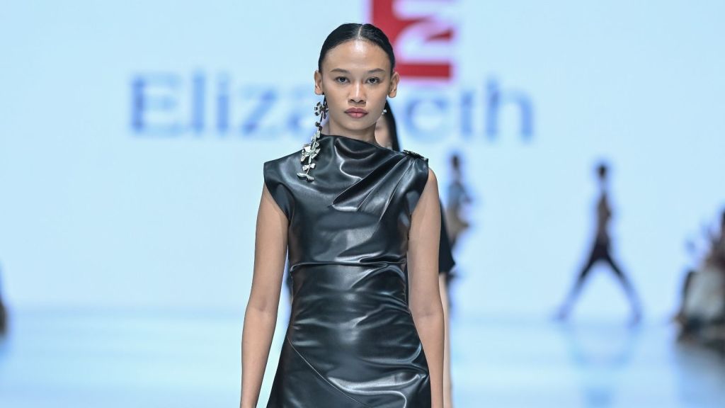 Elizabeth Bawa Perspektif Baru Fashion Feminin di Jakarta Fashion Week 2027, Intip Yuk Beauty!